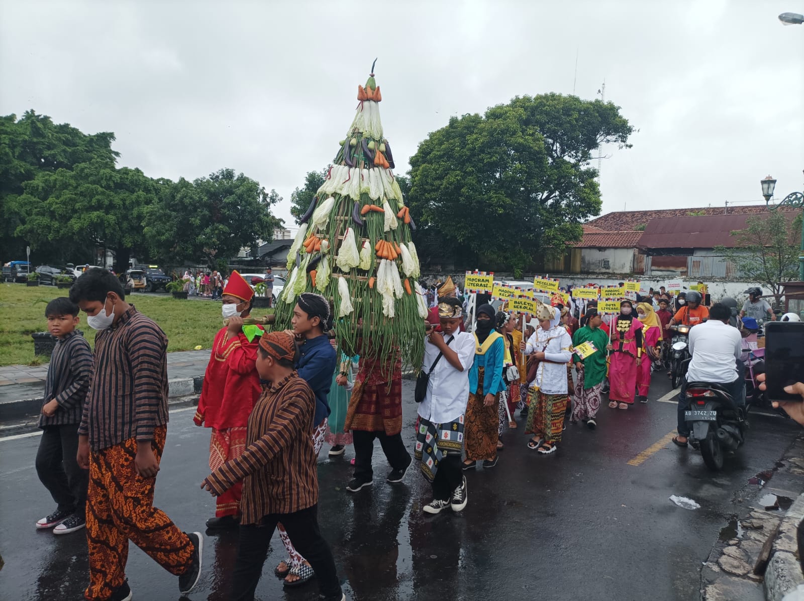 Karnaval Pelajar di Kemantren Kraton Sebagai Rangkaian Acara HUT Kota jogja ke 266.